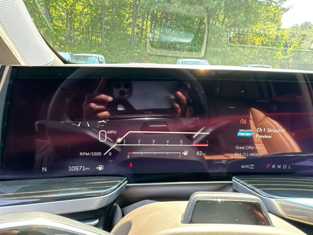 2025 Cadillac Escalade Premium Luxury