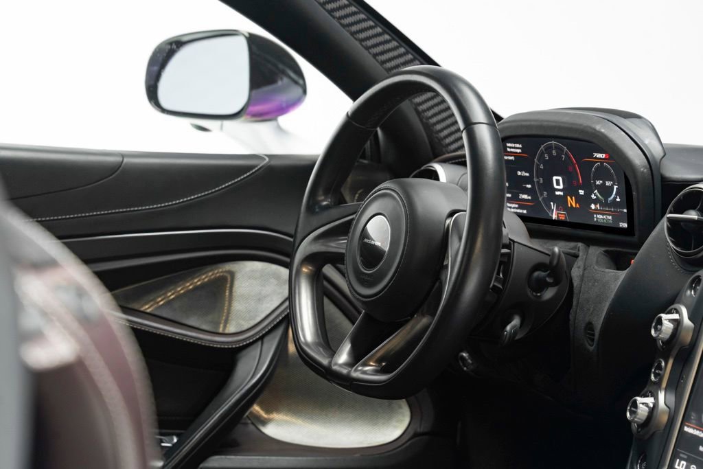 Used 2018 McLaren 720S Performance photo 35