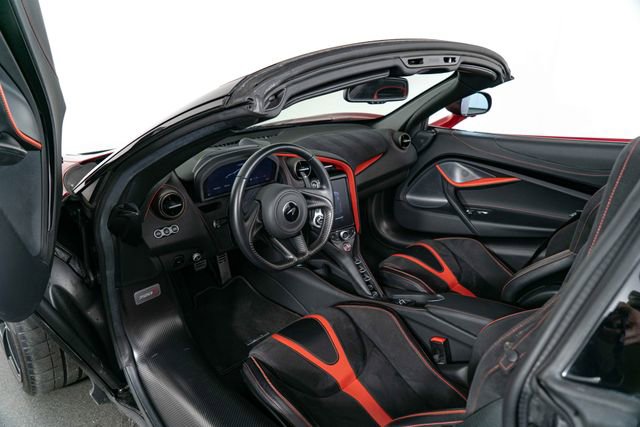 Used 2021 McLaren 720S Performance photo 16
