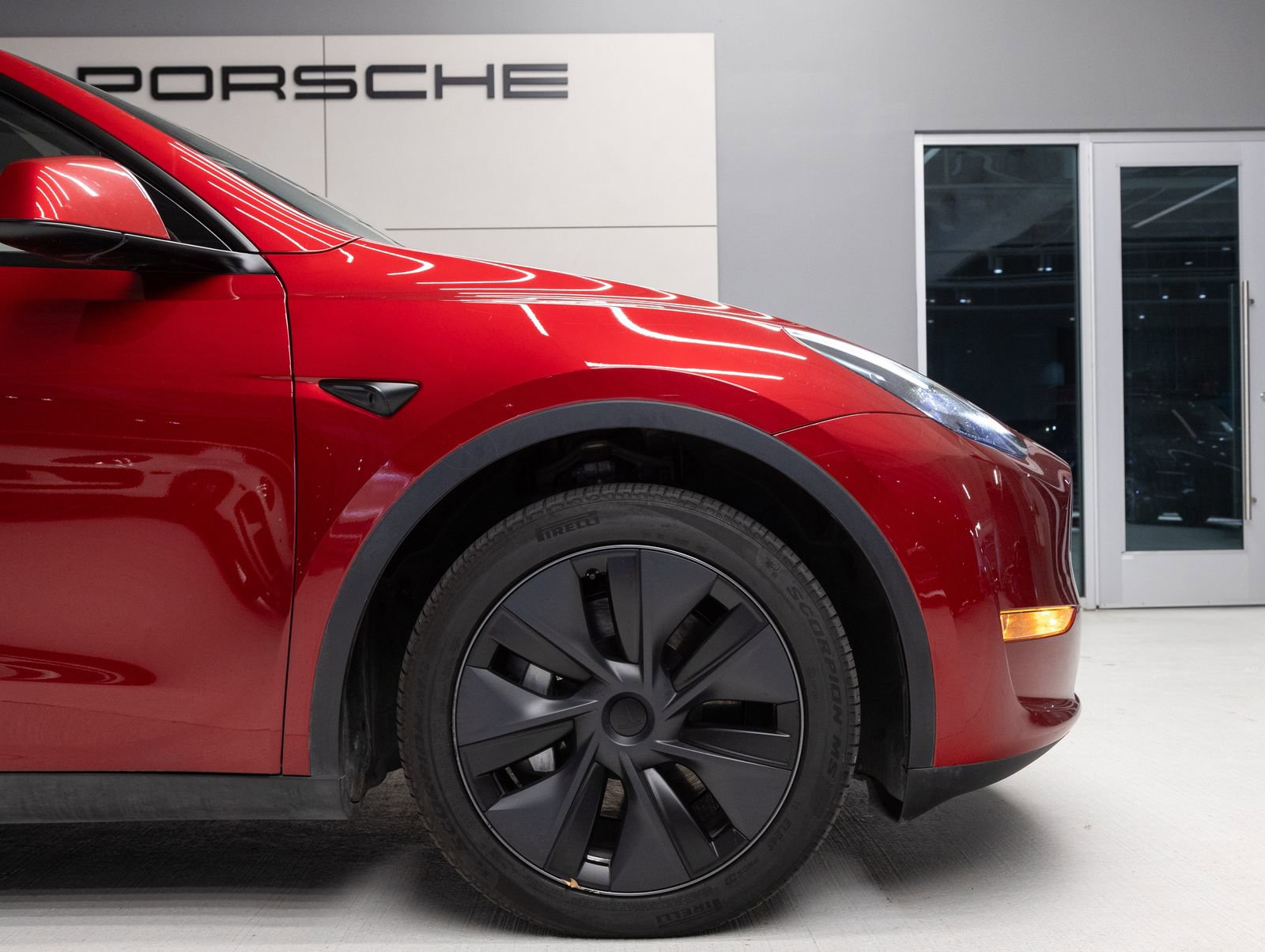 2024 Tesla Model Y 2WD