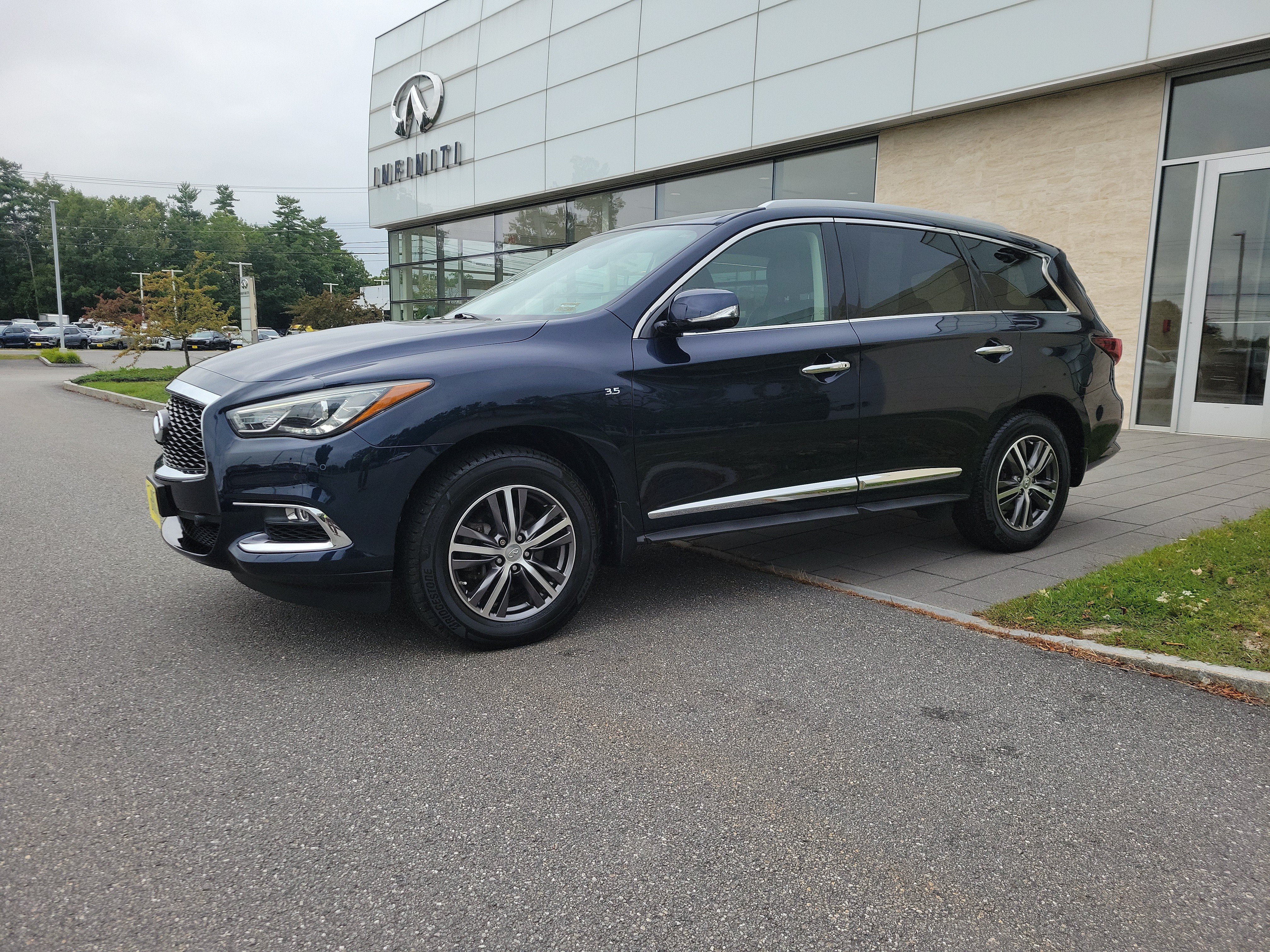 Used 2018 INFINITI QX60 Luxe w/ Premium Plus Package