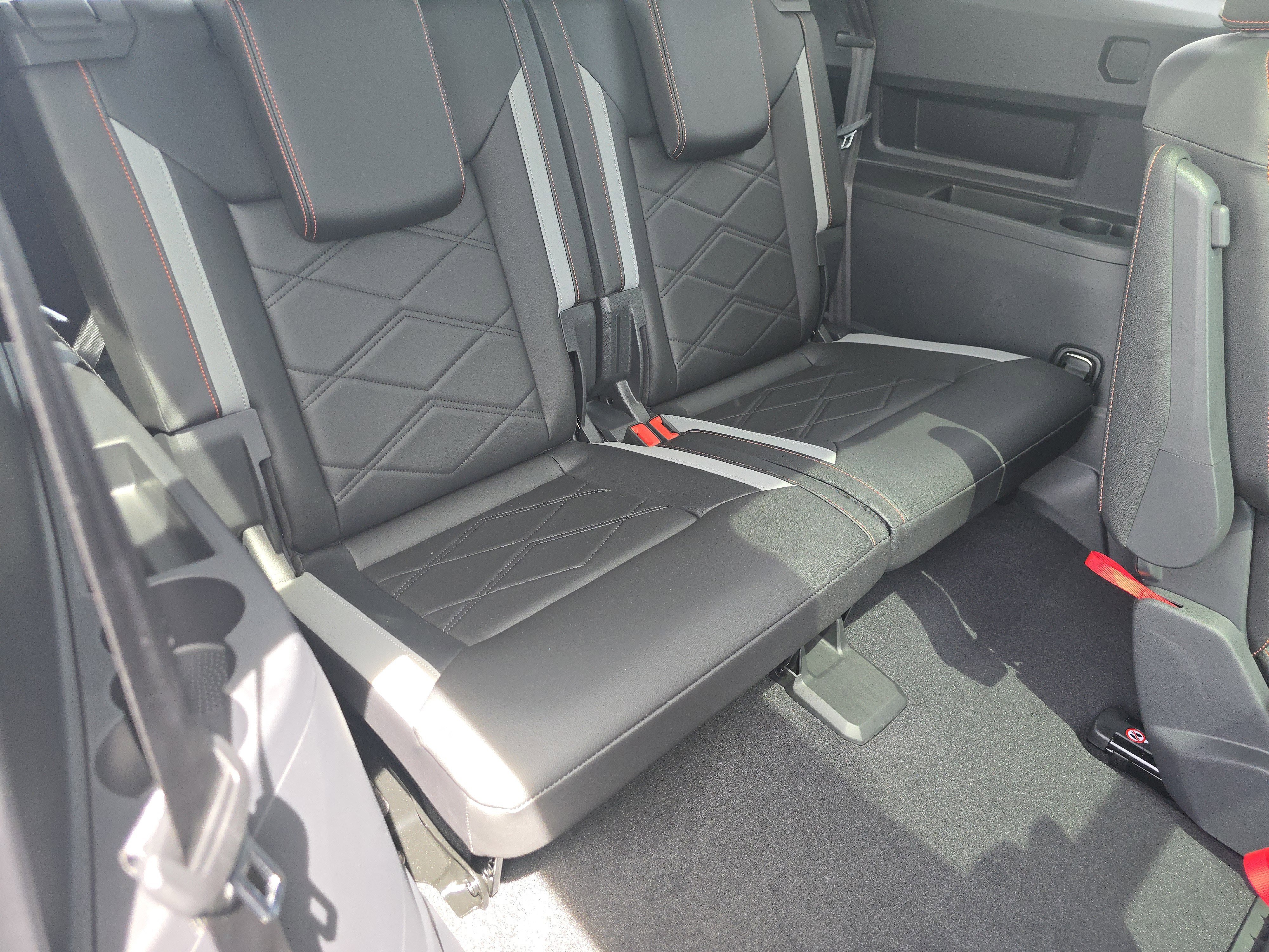 2026 Volkswagen Atlas Peak Edition