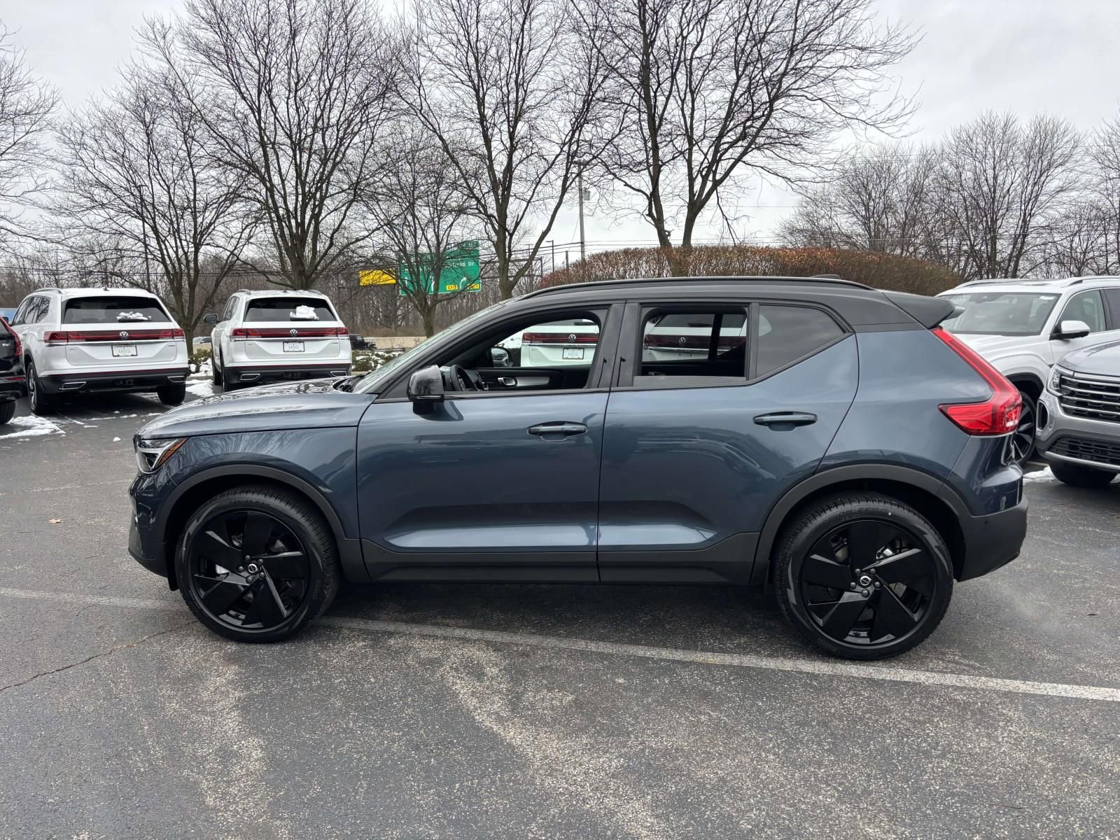 2026 Volvo Xc40 B5 Ultra