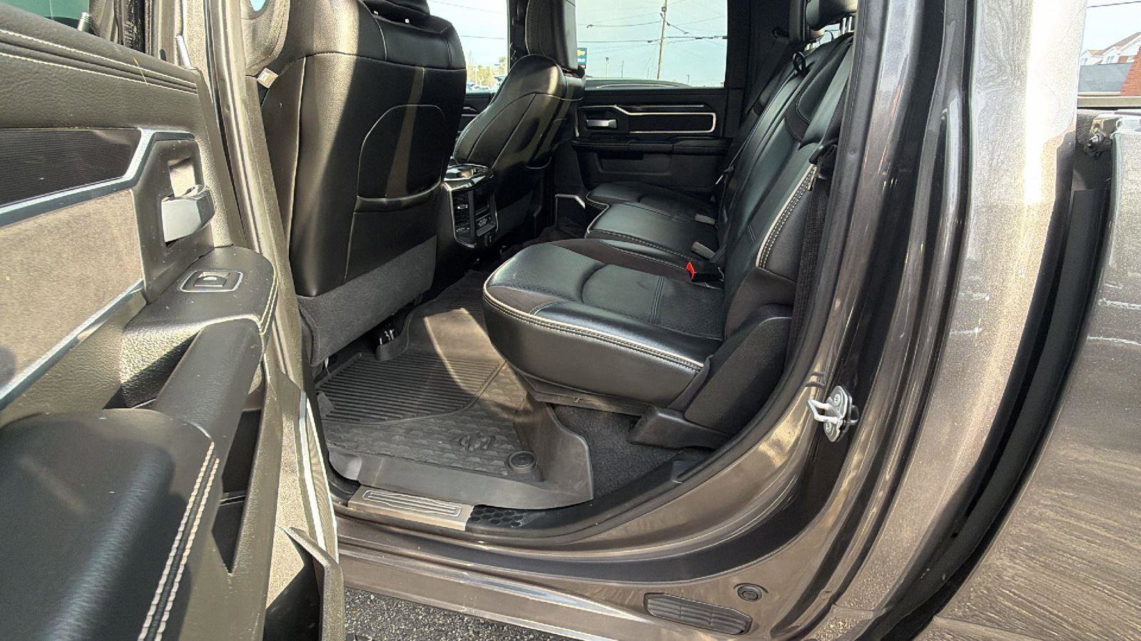 2022 RAM 3500 Laramie