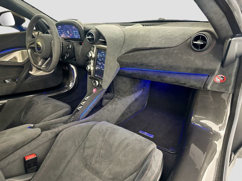 Used 2018 McLaren 720S photo 31