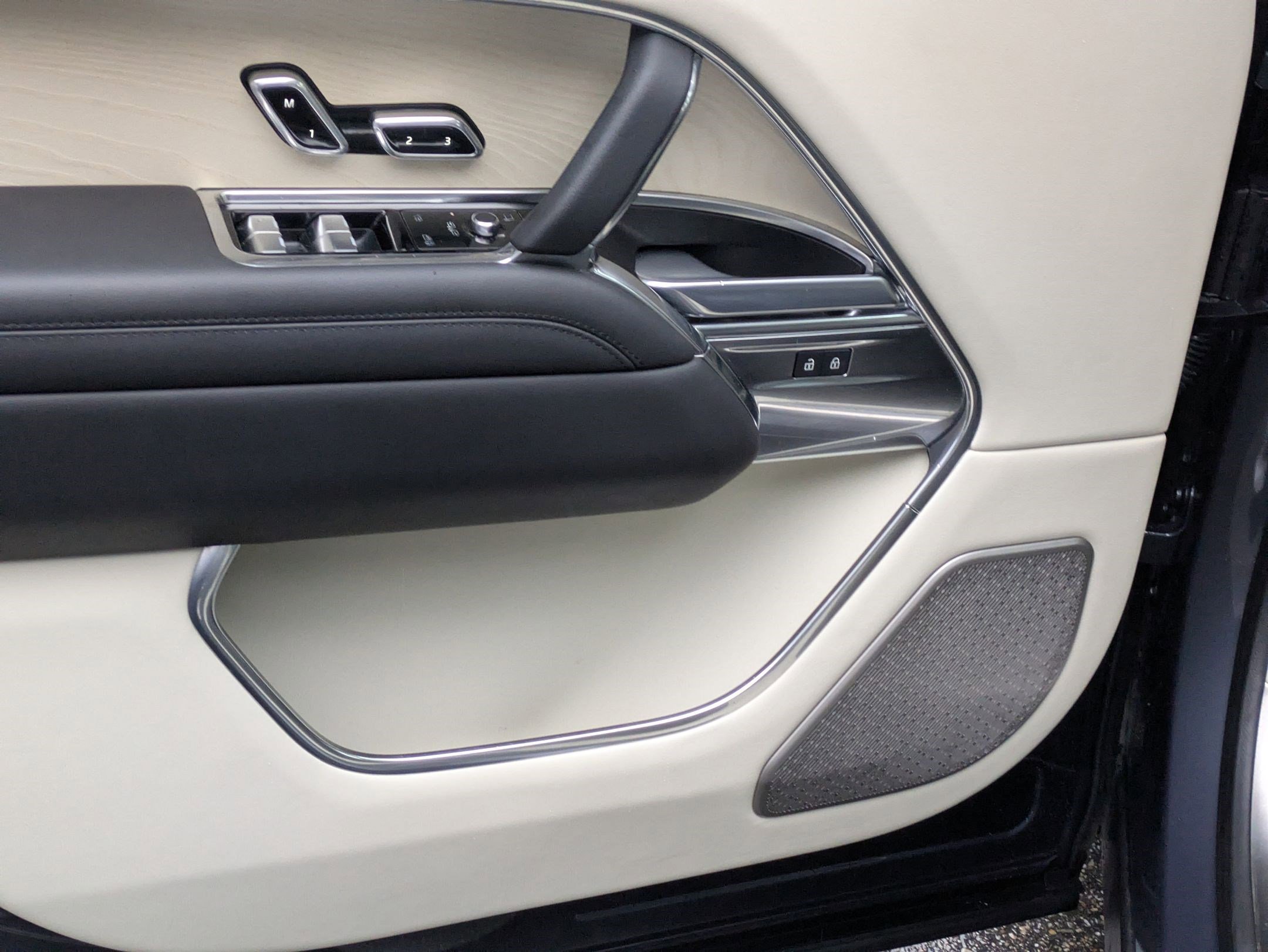 2024 Land Rover Range Rover Autobiography