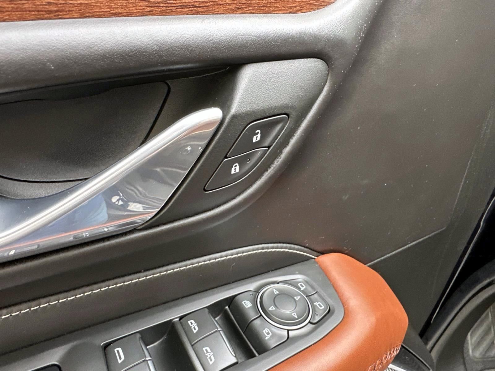 2023 GMC Yukon XL Denali Ultimate