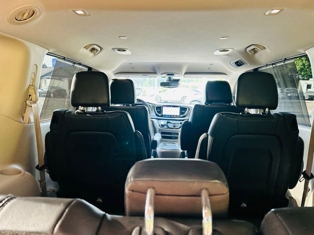 2022 Chrysler Pacifica Touring-L