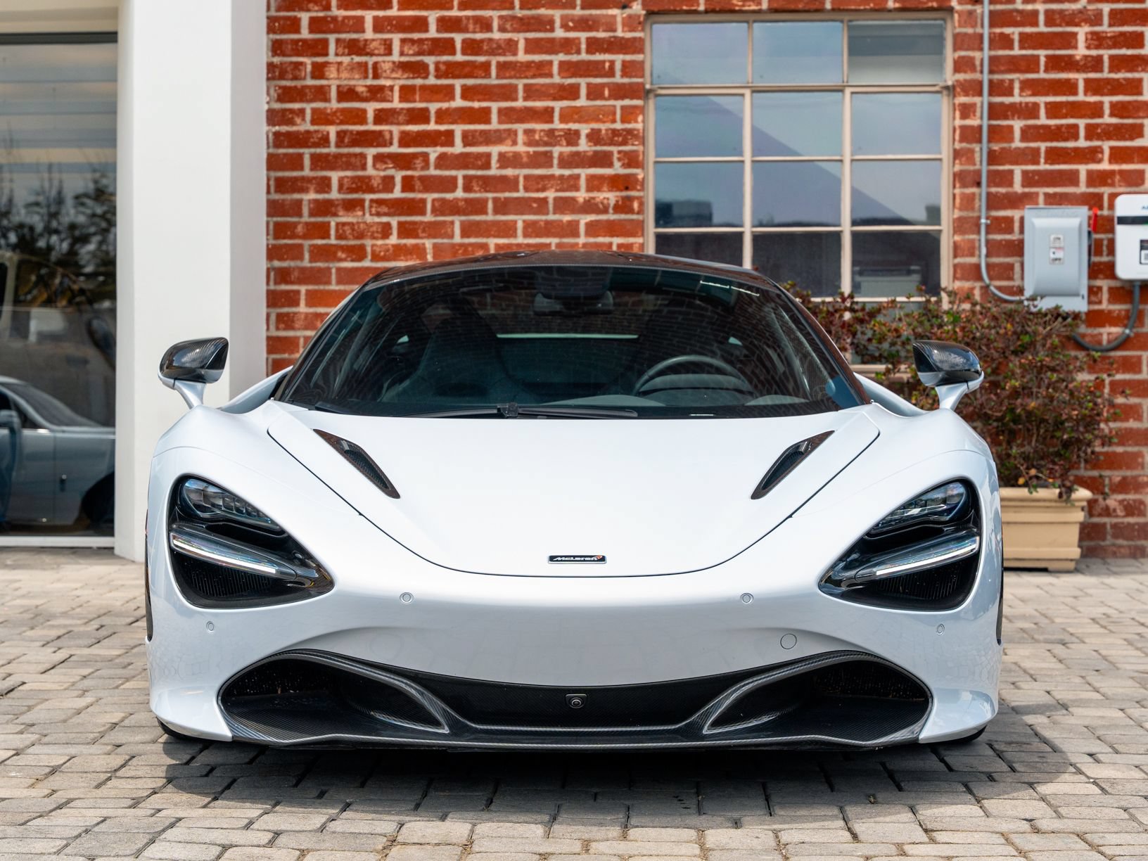 Used 2018 McLaren 720S Luxury 2