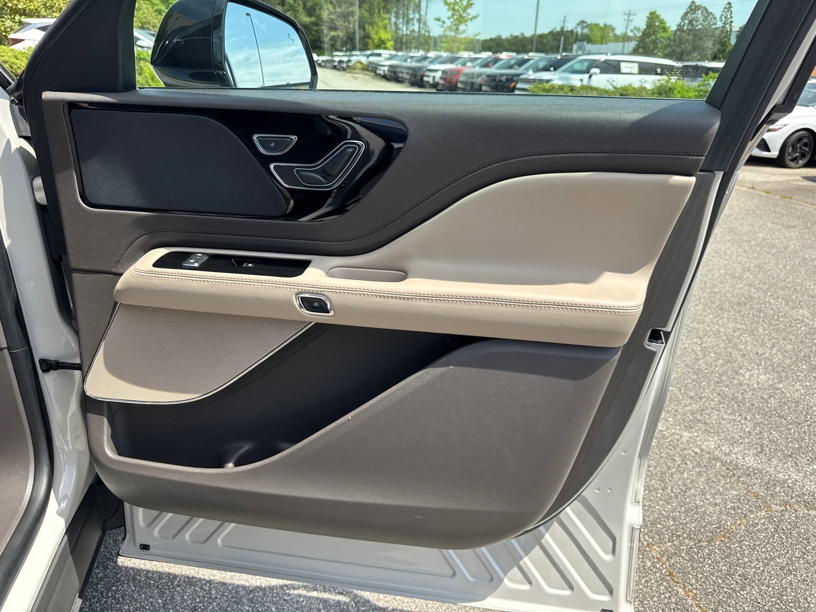 2022 Lincoln Aviator AWD