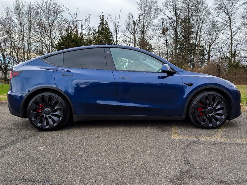 2023 Tesla Model Y Performance