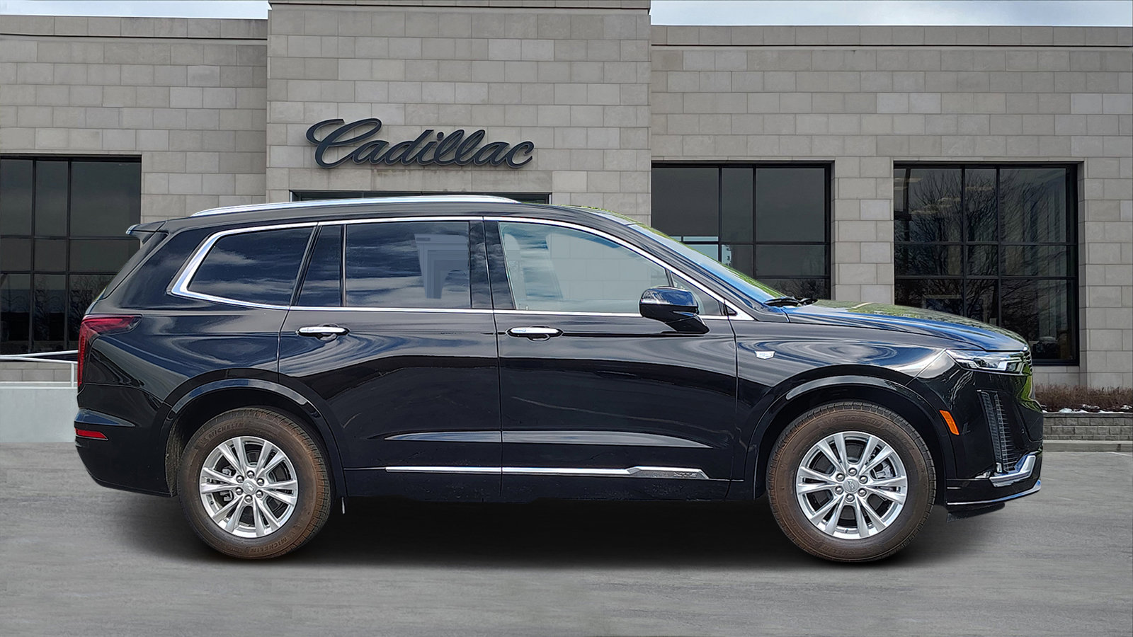 2025 Cadillac XT6 Luxury