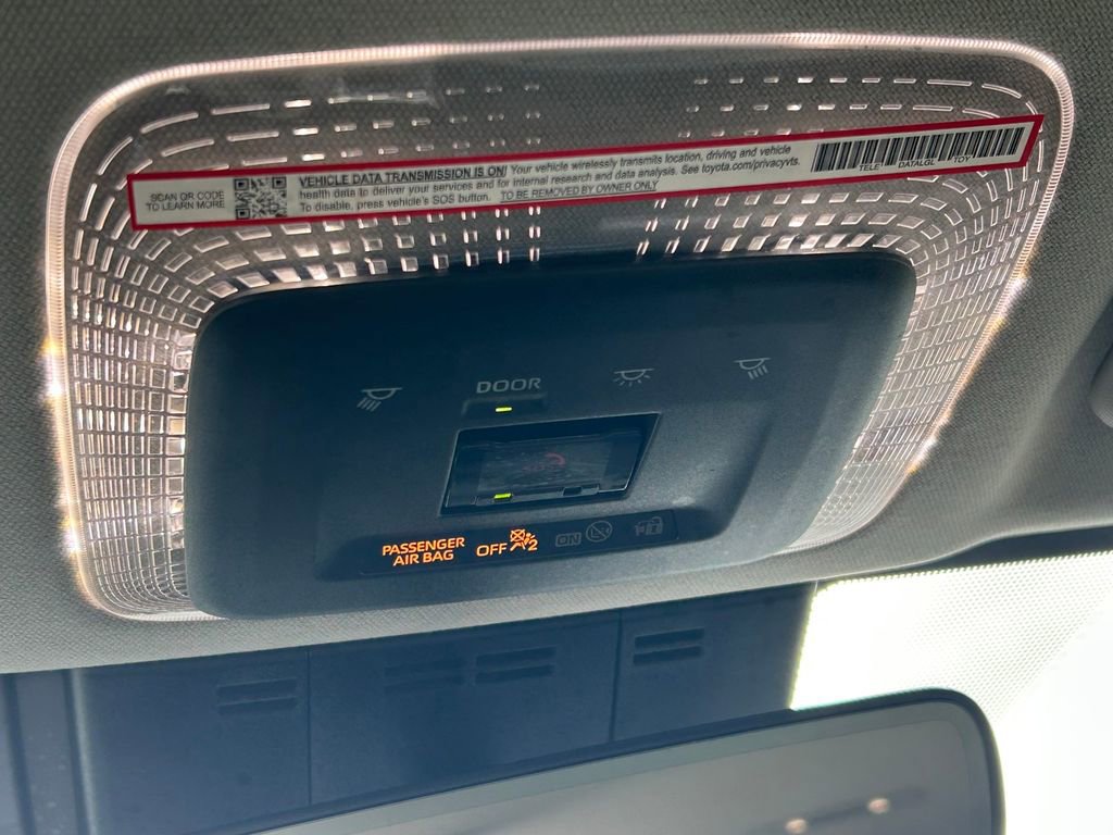 2025 Toyota Prius XLE