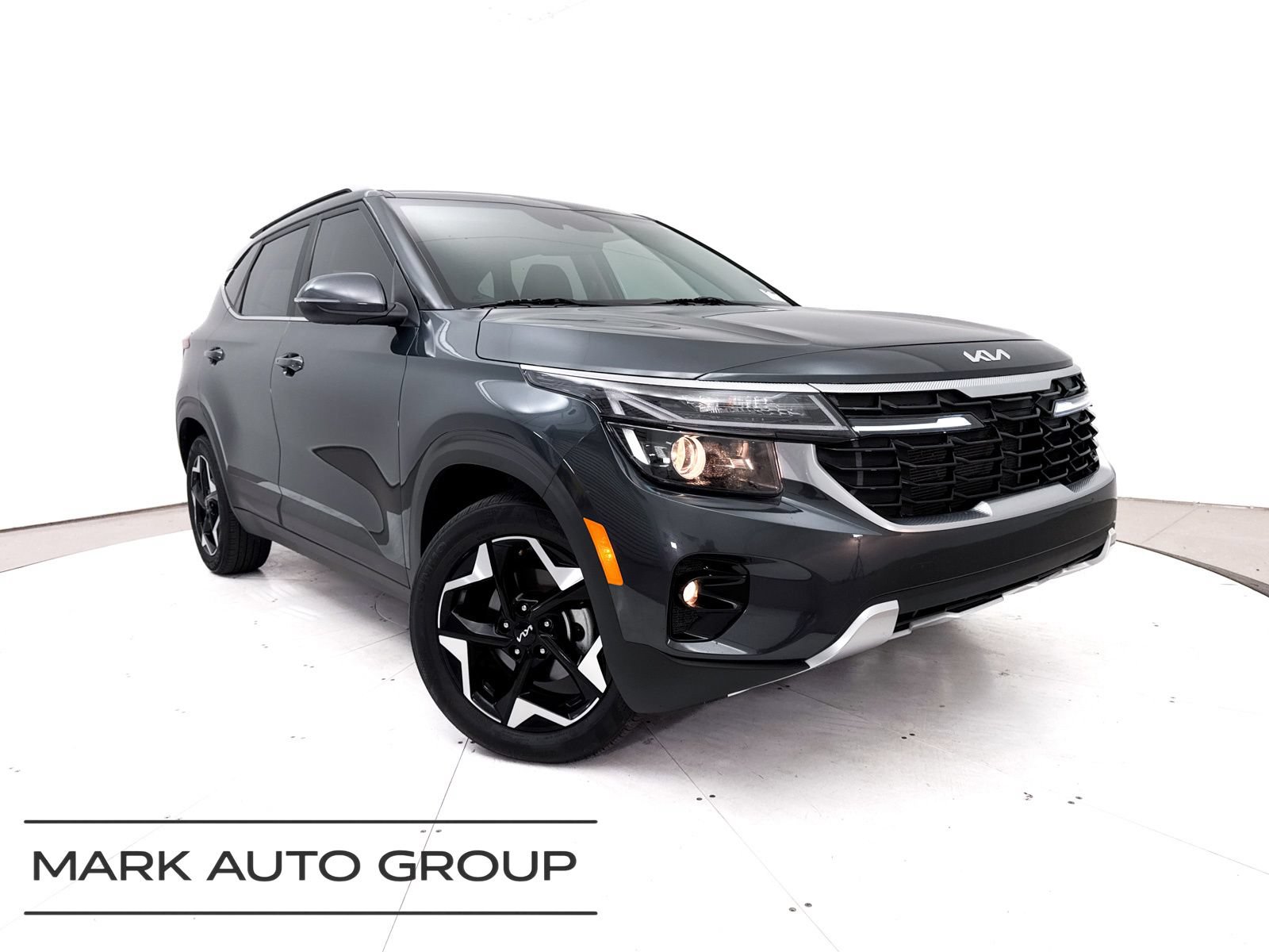 Certified 2024 Kia Seltos EX