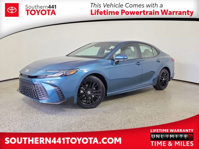 Used 2025 Toyota Camry SE