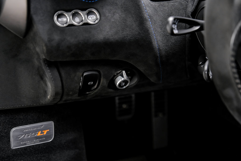 Used 2021 McLaren 765LT photo 32