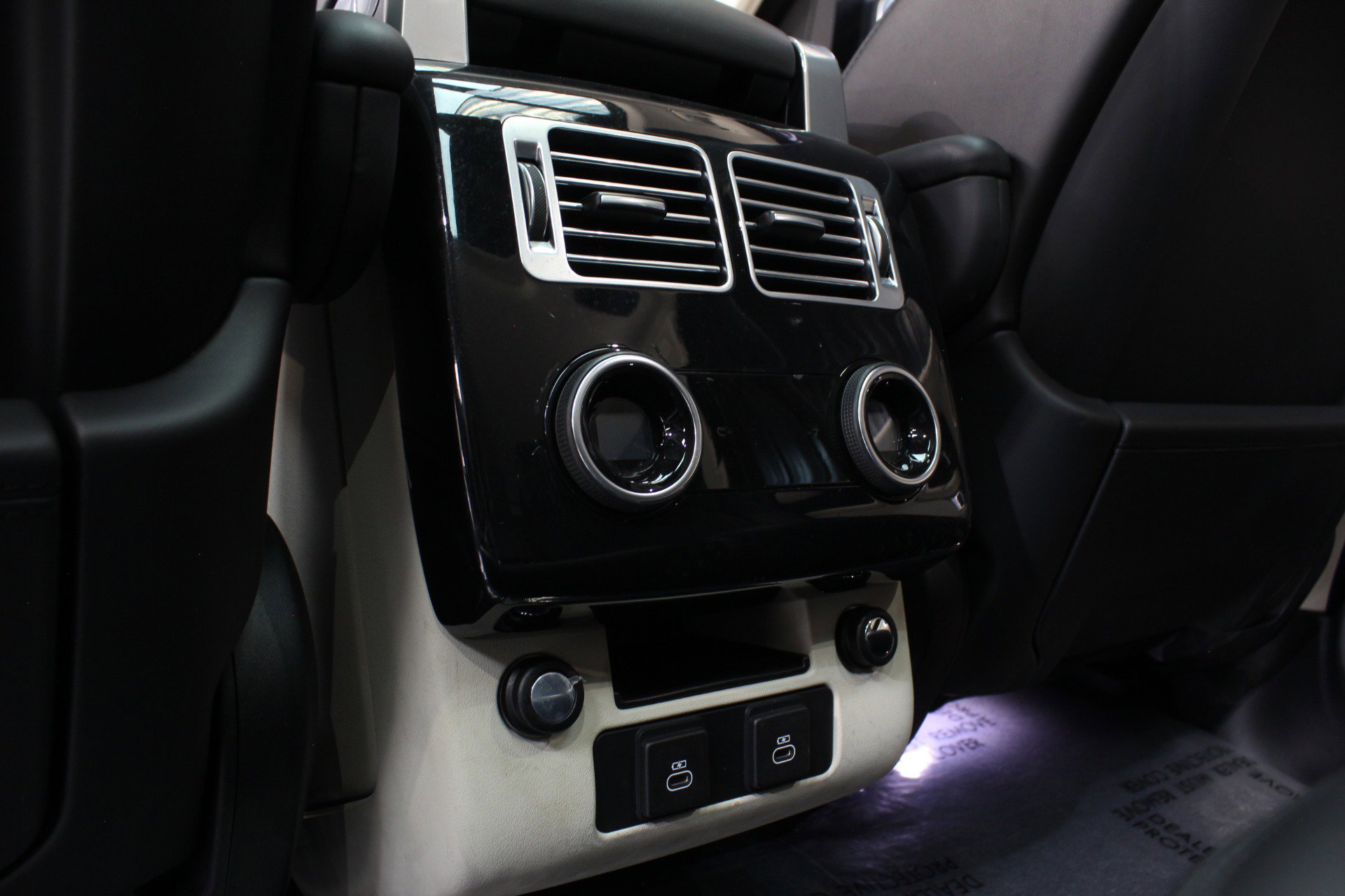 2021 Land Rover Range Rover Westminster Edition