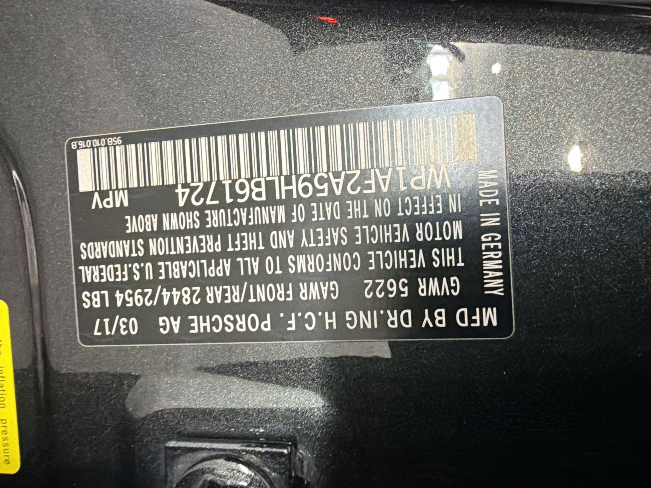 2017 Porsche Macan Turbo