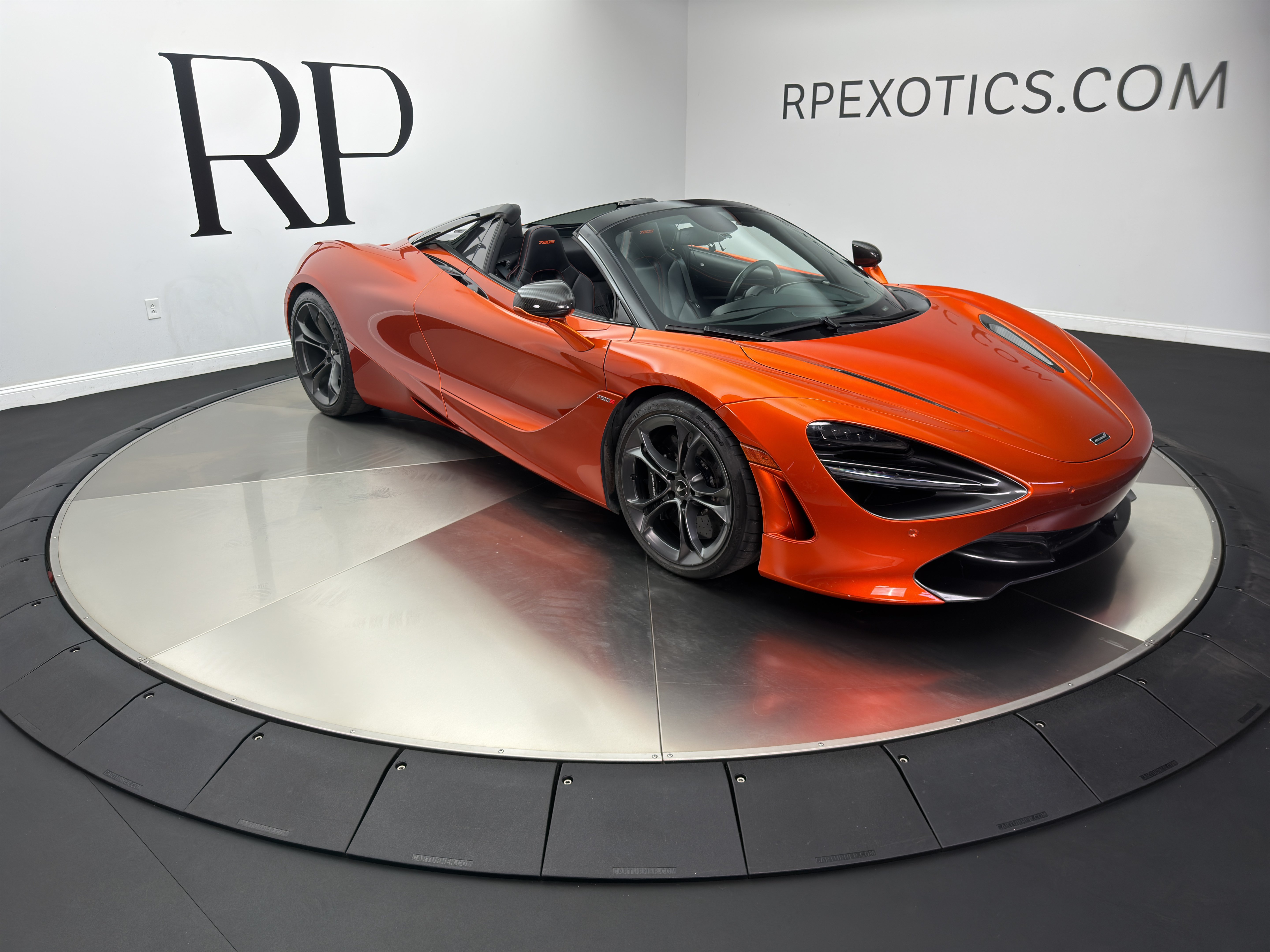 Used 2020 McLaren 720S Spider photo 8