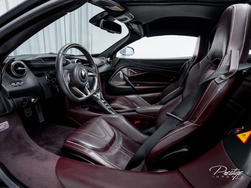 Used 2018 McLaren 720S Luxury photo 31