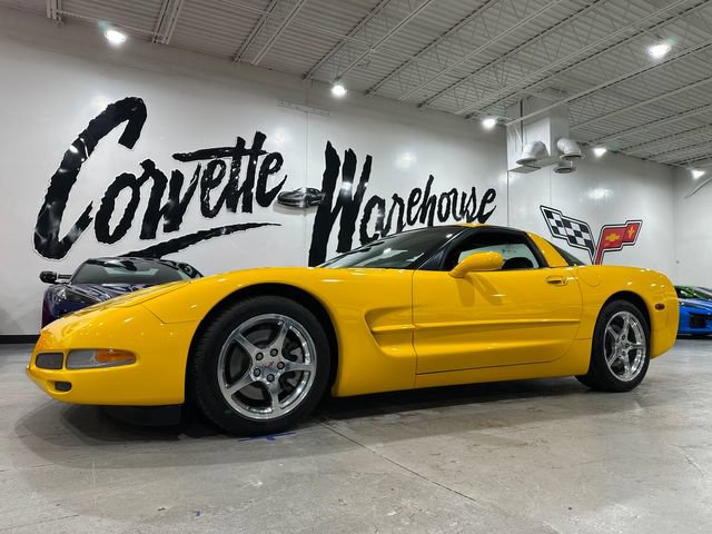Used 2002 Chevrolet Corvette Coupe w/ Preferred Equipment Group2