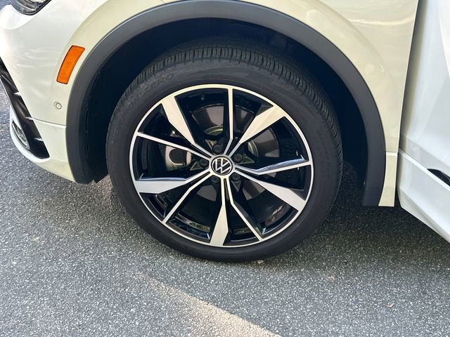 2023 Volkswagen Tiguan SEL R-Line