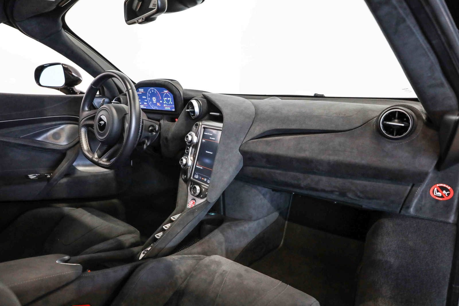 Used 2019 McLaren 720S photo 39