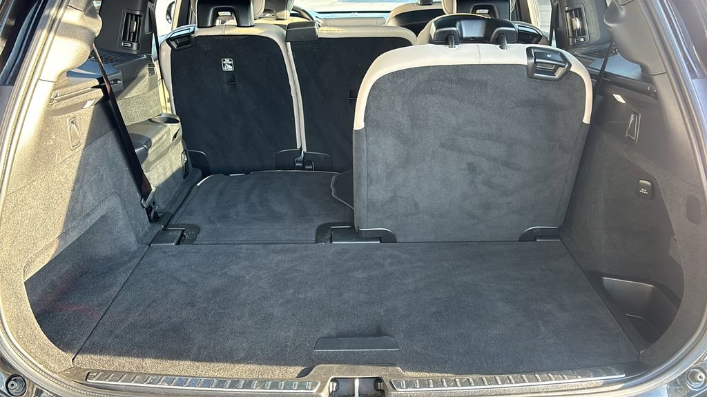 2025 Volvo Xc90 B5 Plus