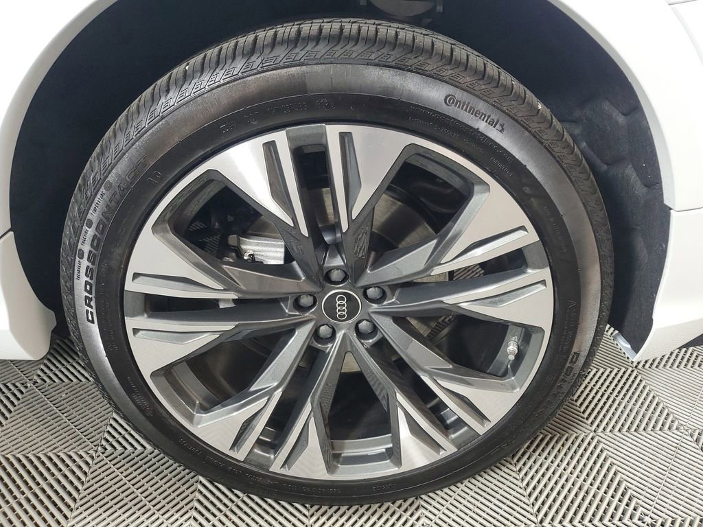 2026 Audi Q8 Prestige