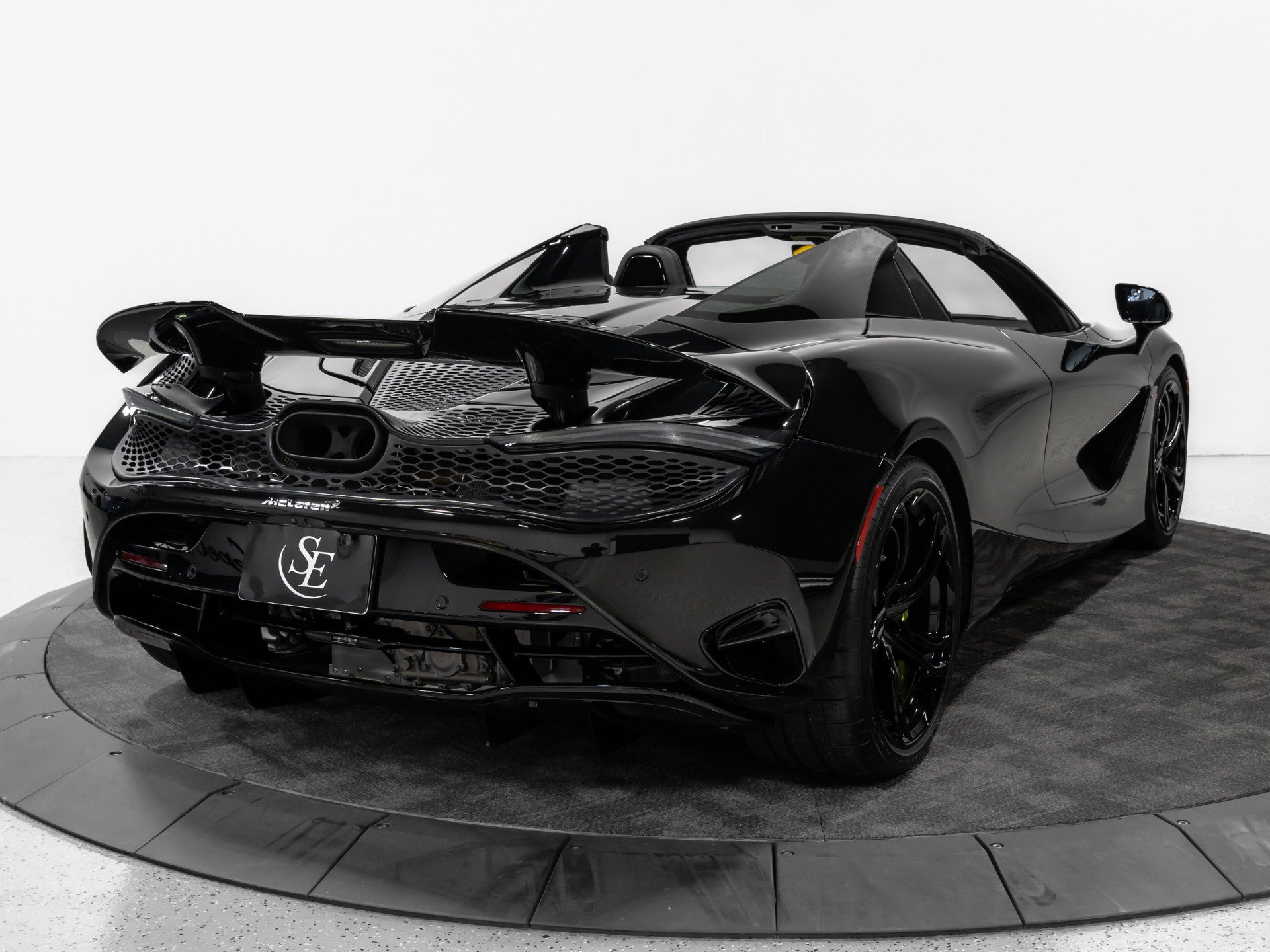 Used 2025 McLaren 750S Spider photo 11