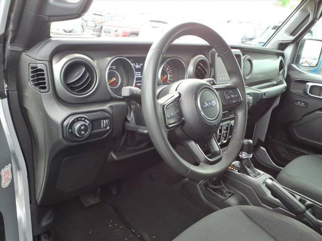 2023 Jeep Gladiator Sport