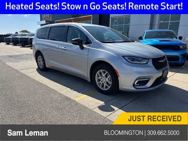 Used 2024 Chrysler Pacifica Touring-L