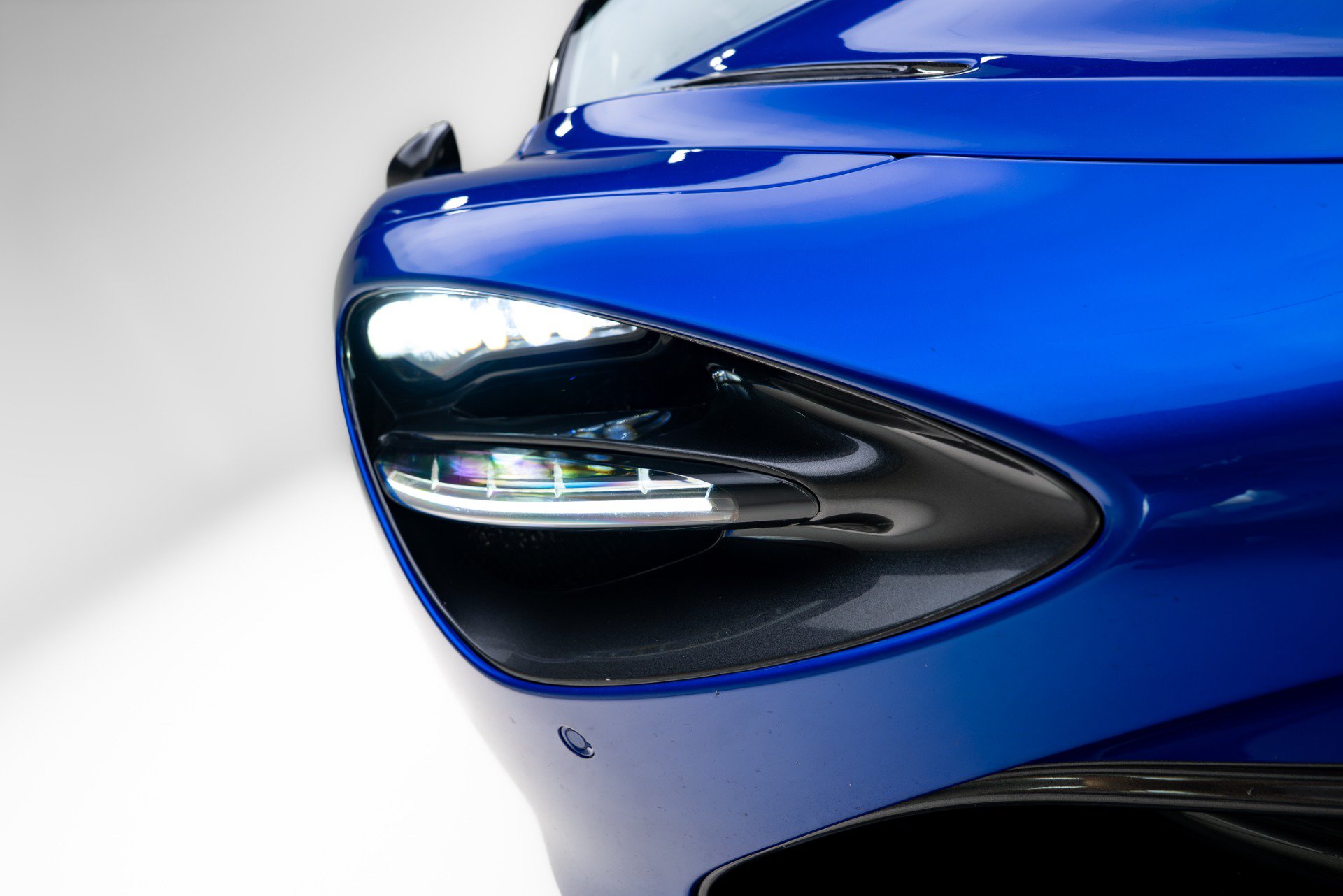 Used 2018 McLaren 720S Performance photo 12