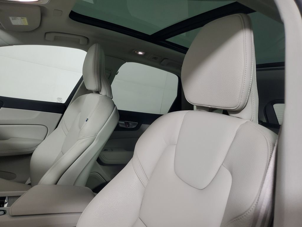 2023 Volvo Xc60 B5 Plus