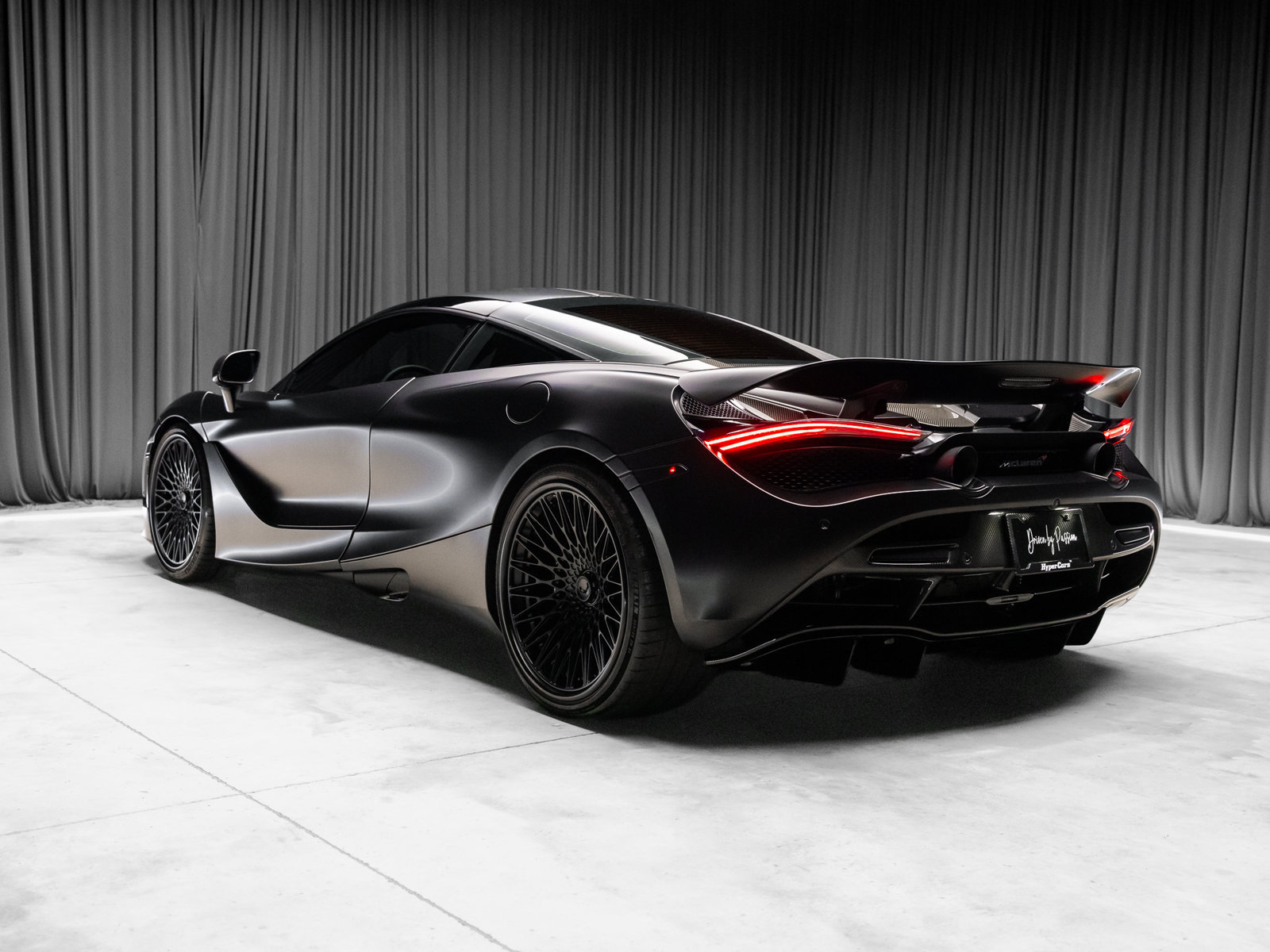 Used 2018 McLaren 720S photo 6