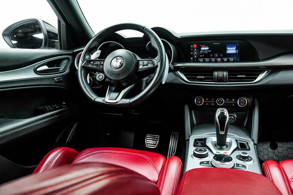 2023 Alfa Romeo Stelvio Veloce