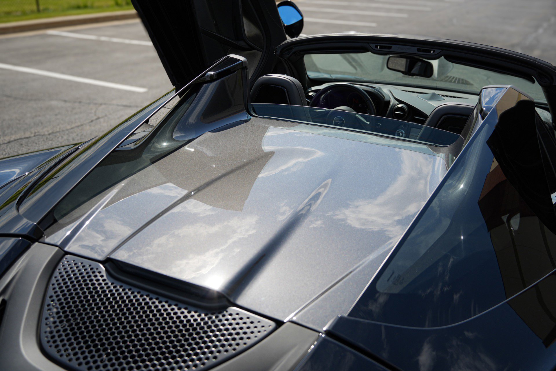 Used 2020 McLaren 720S Luxury photo 24