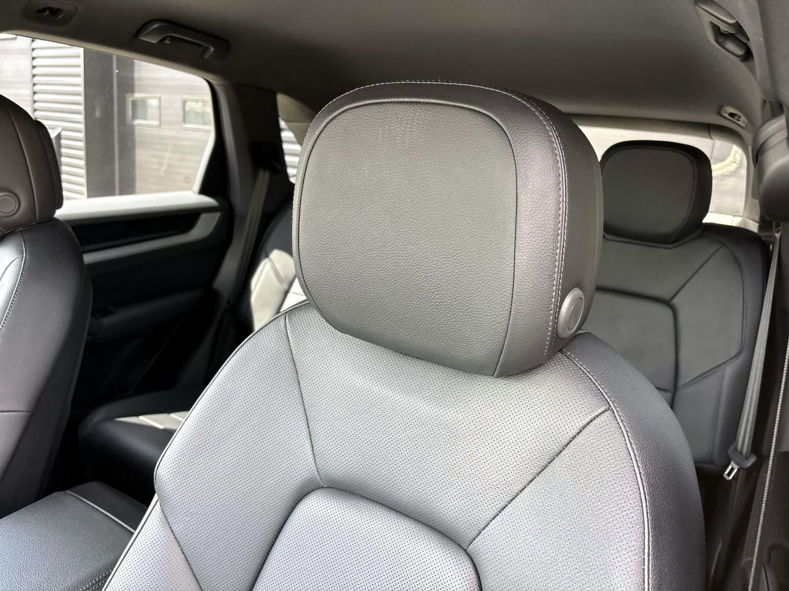 2025 Porsche Cayenne