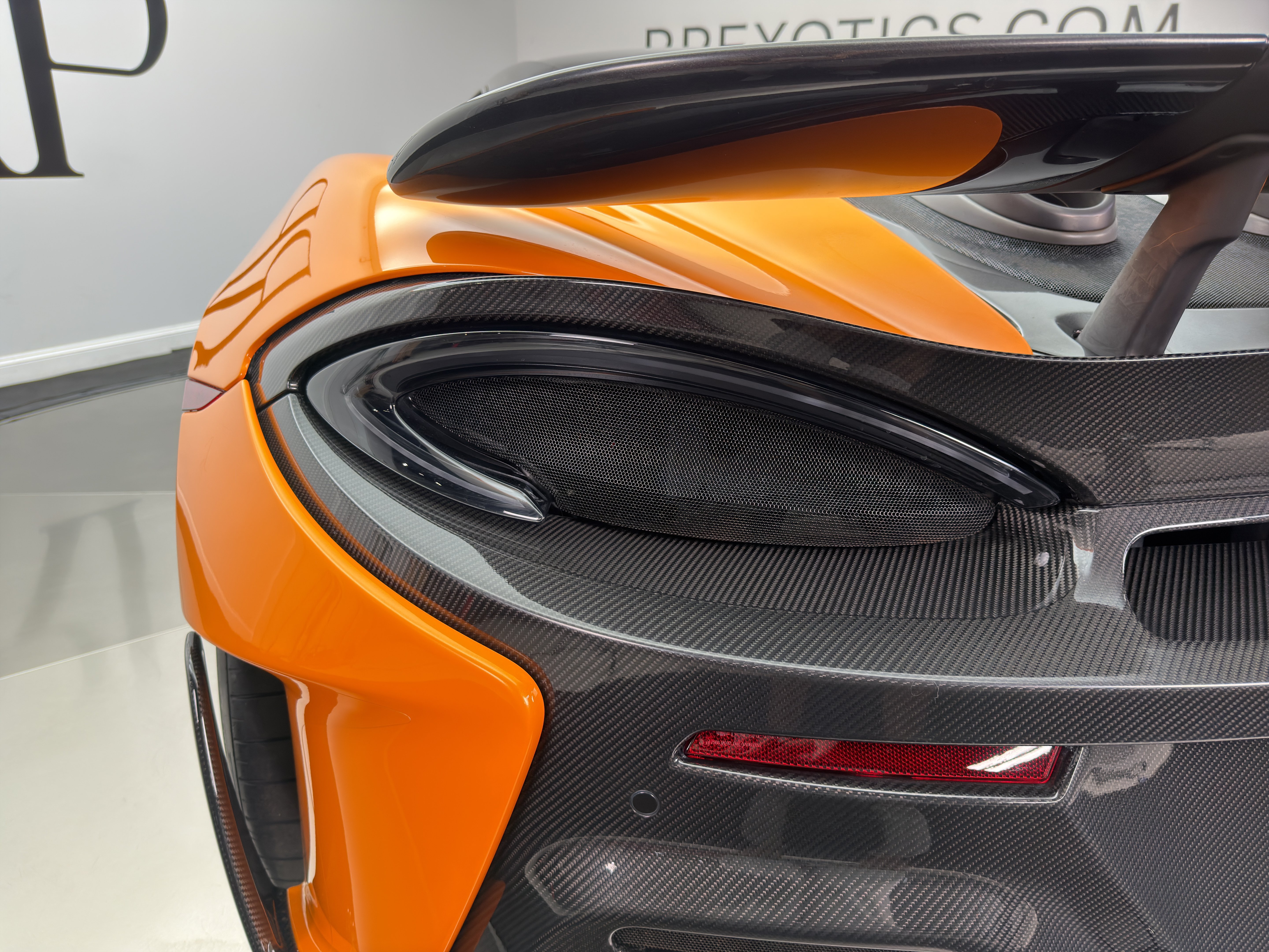 Used 2019 McLaren 600LT photo 12
