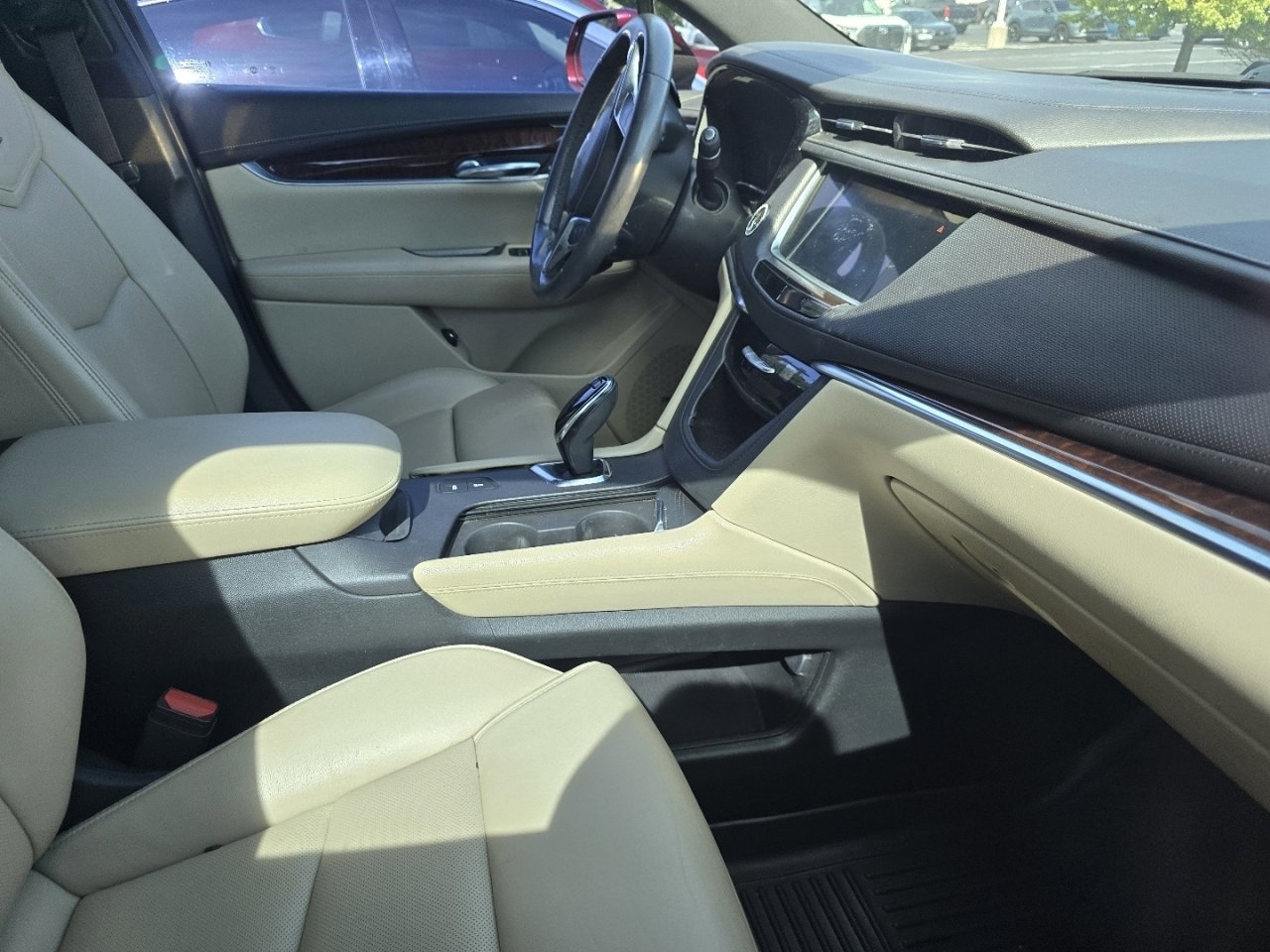 2017 Cadillac XT5 Premium Luxury