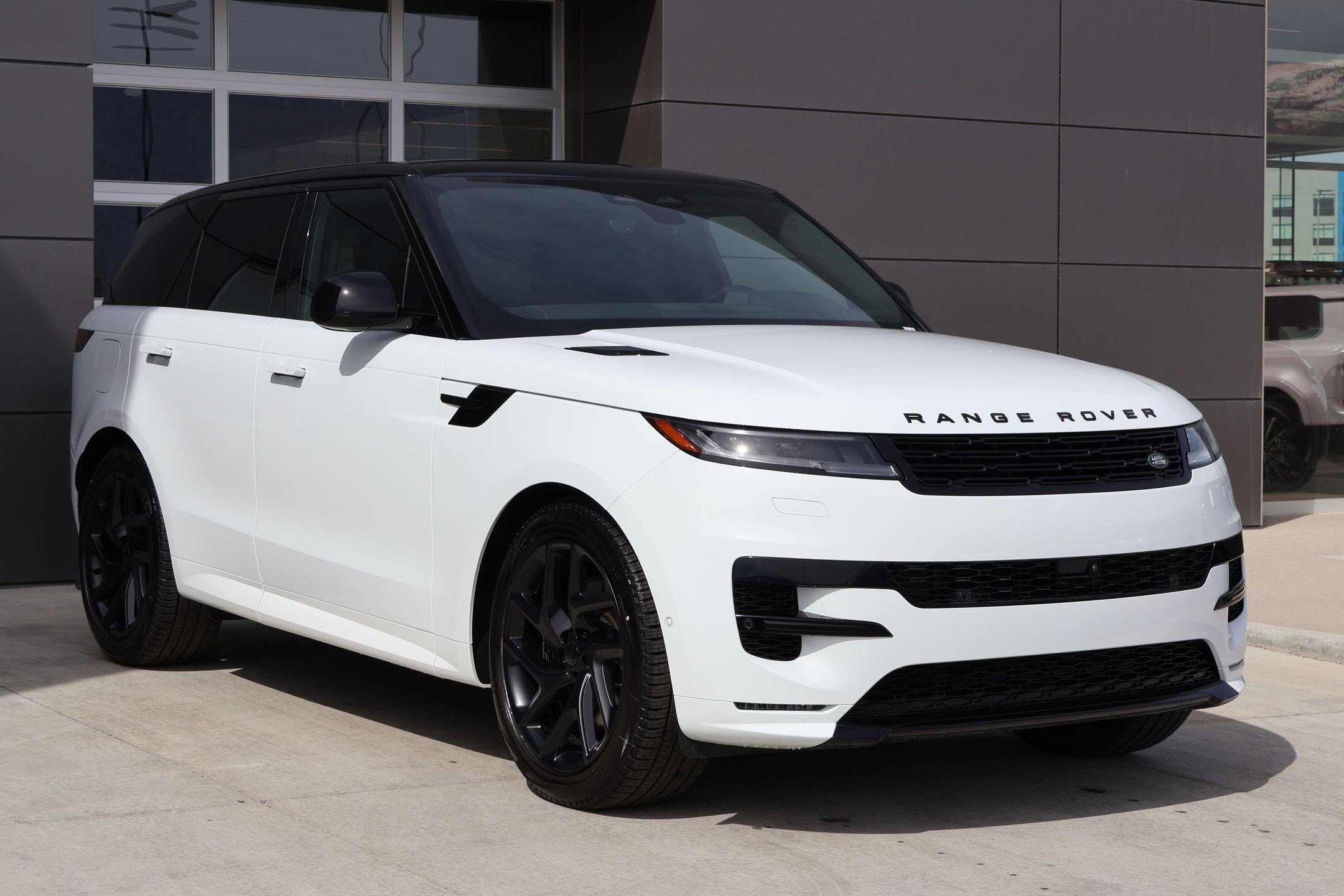 2026 Land Rover Range Rover Sport Dynamic SE