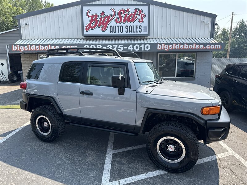 Used 2013 Toyota FJ Cruiser 4WD w/ Trail Teams Special Edition