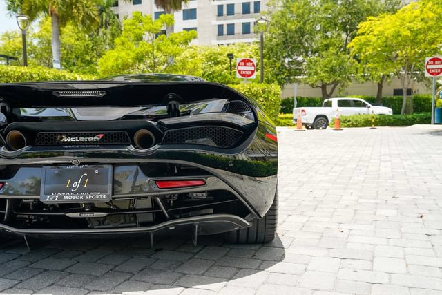 Used 2018 McLaren 720S Performance photo 27