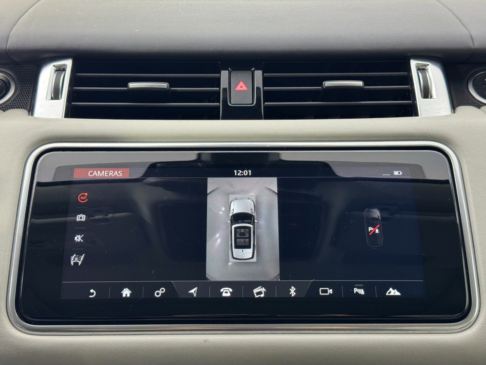 2022 Land Rover Range Rover Sport SVR Carbon Edition