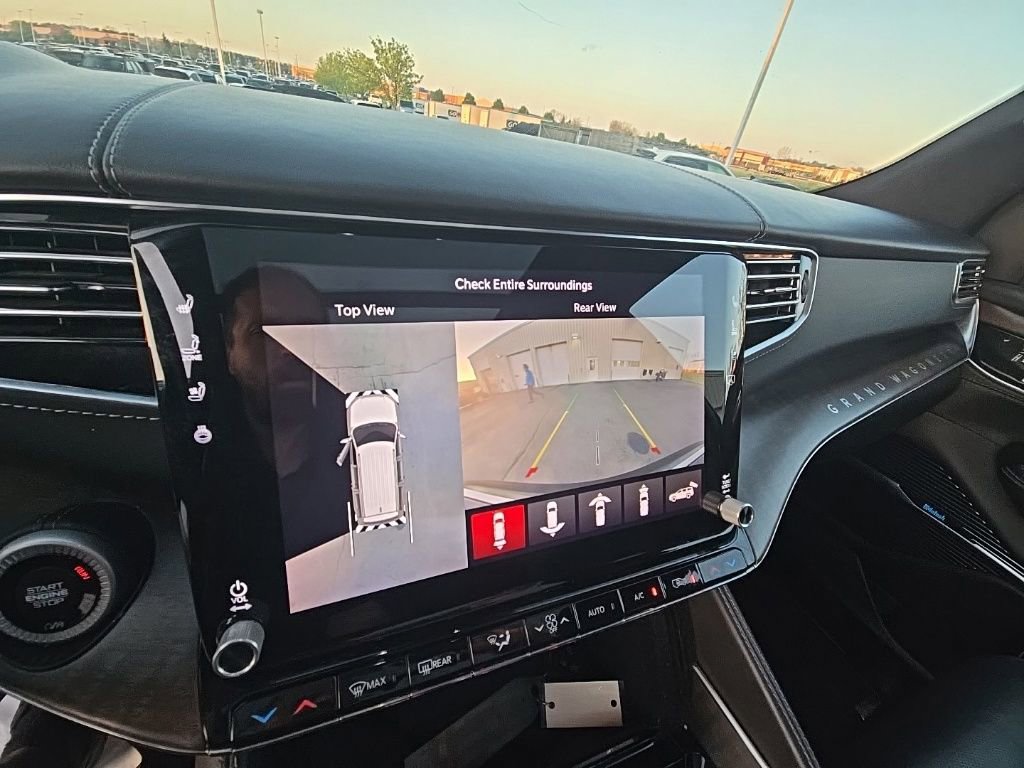 2023 Jeep Grand Wagoneer Series II