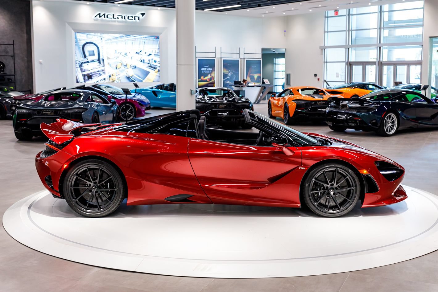 Used 2027 McLaren 750S Spider photo 32