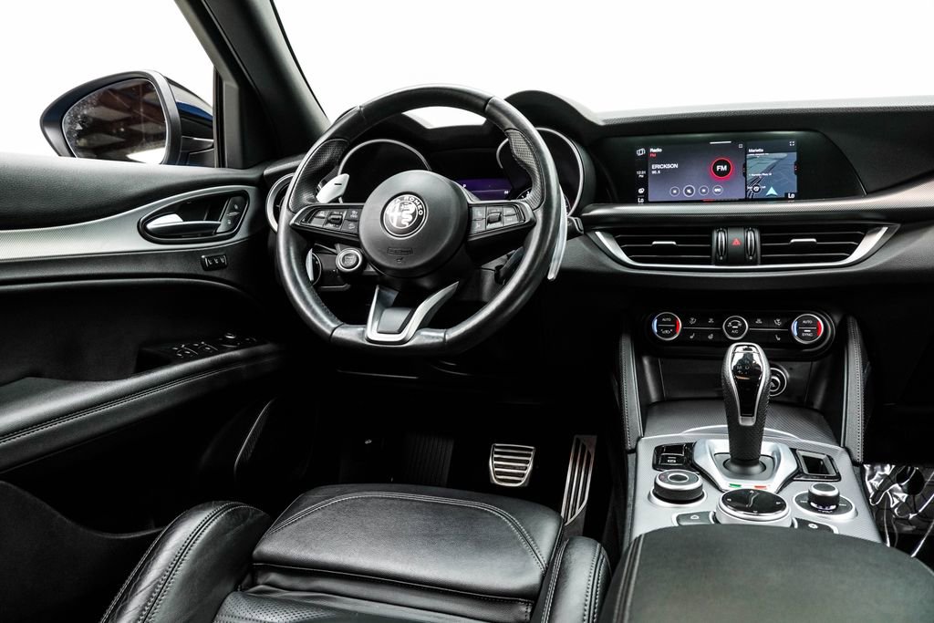 2023 Alfa Romeo Stelvio Veloce