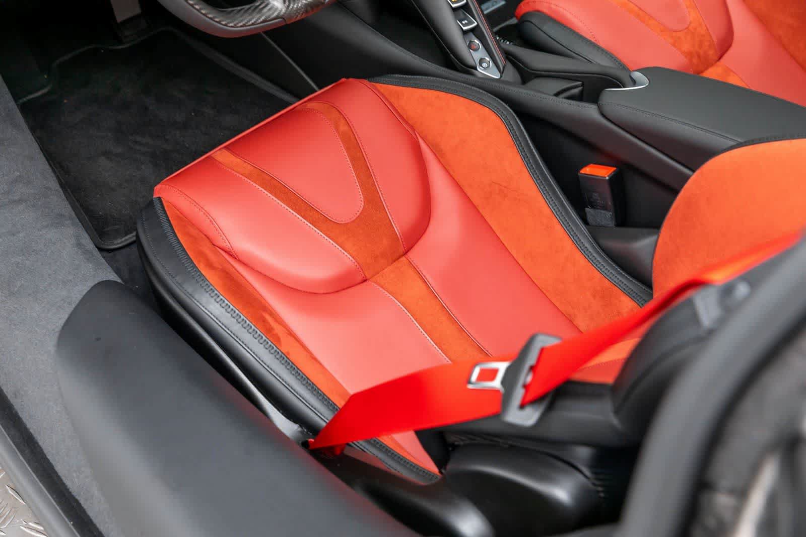 New 2026 McLaren 750S photo 25