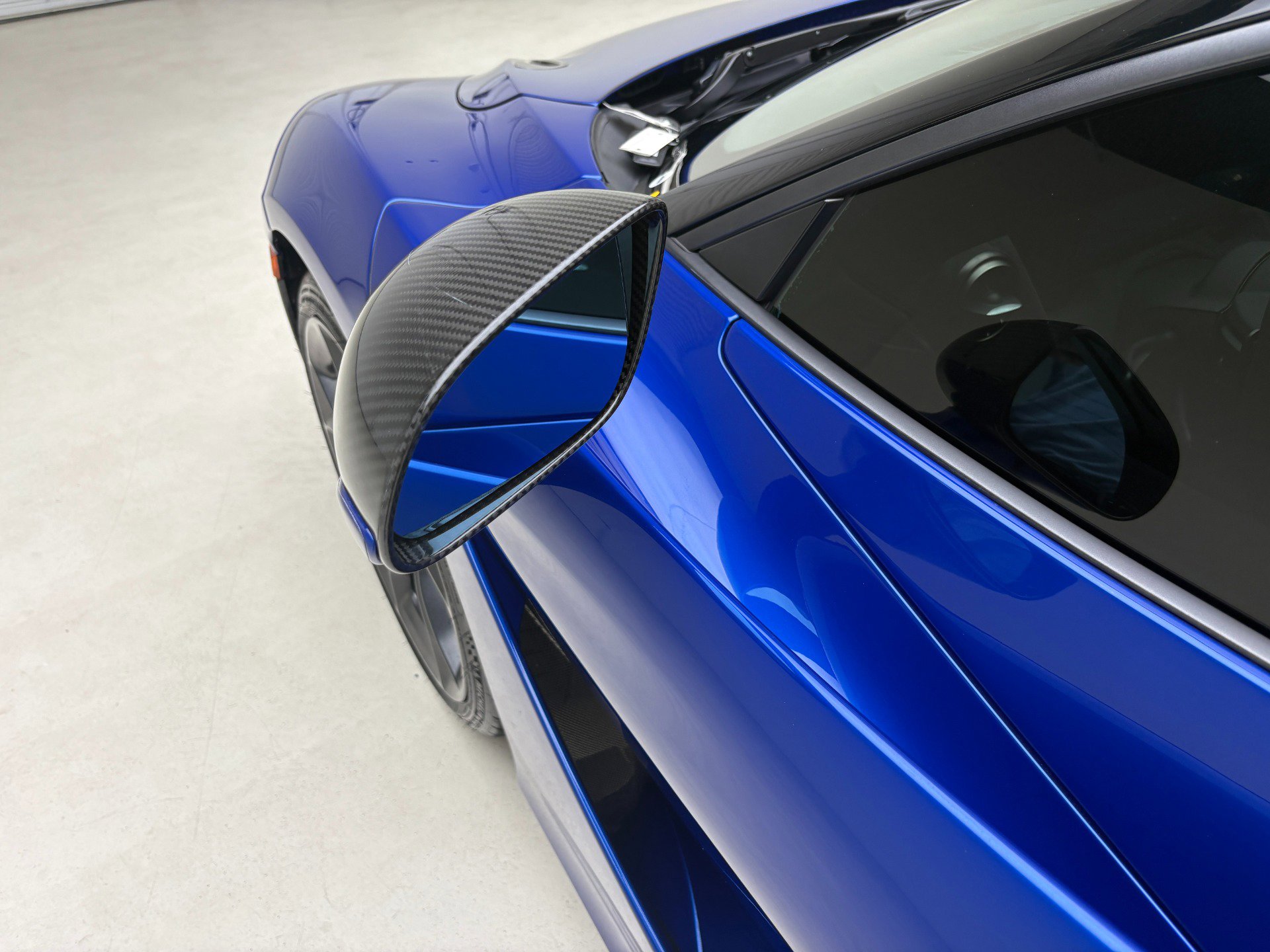 Used 2018 McLaren 720S Performance photo 3
