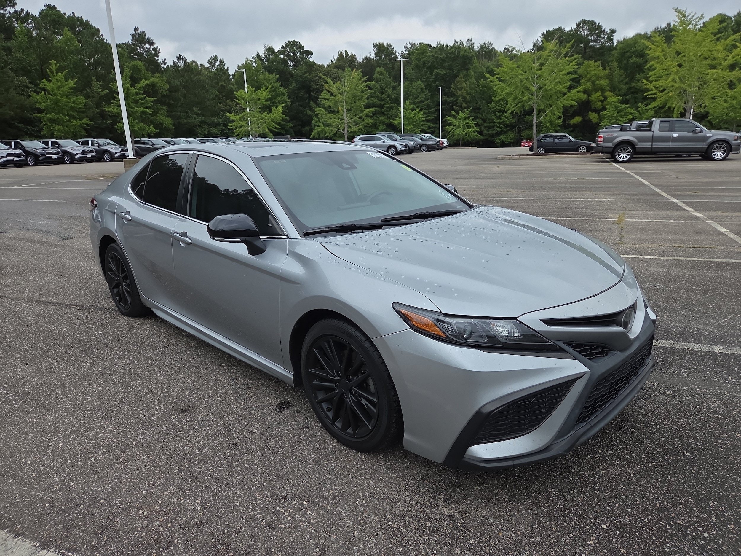 Used 2021 Toyota Camry SE w/ Convenience Package